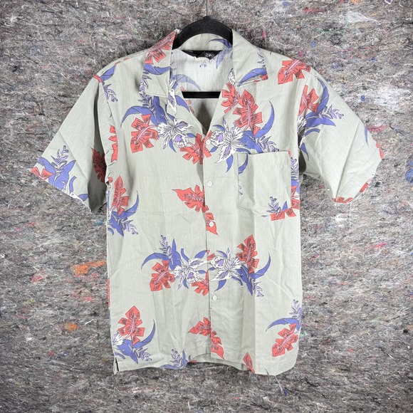 Generation One Shirt Mens Small Gray Red Purple Floral Hawaiian Button Up Pocket - Picture 1 of 11